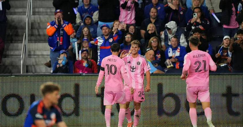 _梅西天秀视频_梅西和天美