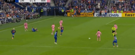 梅西天秀视频__梅西和天美