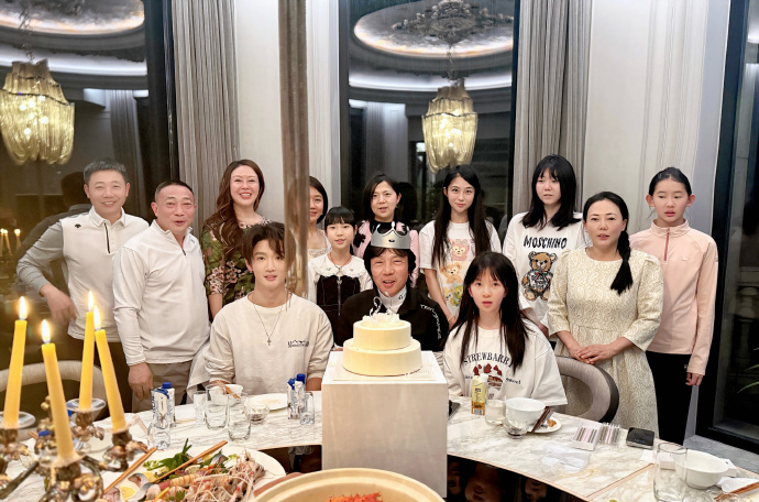 张雪迎颜值分析_林赛罗韩颜值巅峰_