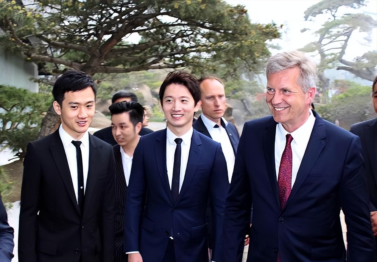 林赛罗韩颜值巅峰__张雪迎颜值分析