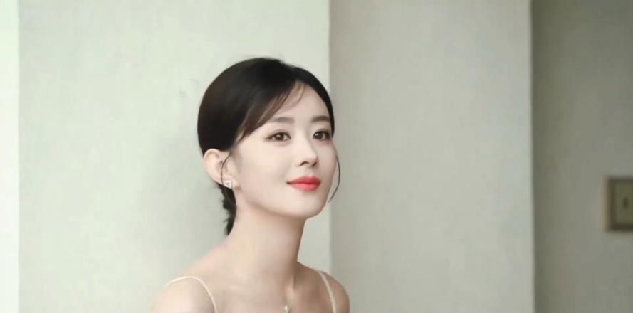 赵丽颖坐购物车_赵丽颖同款玩具_