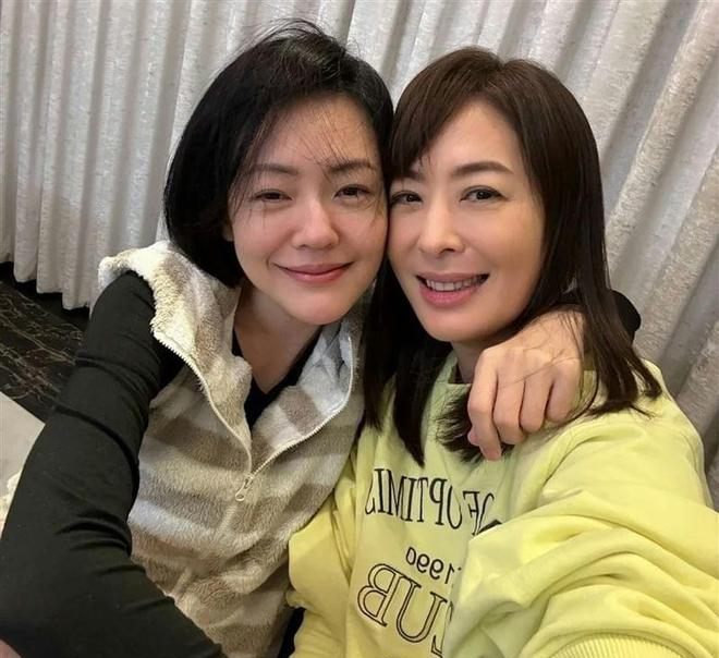 黑料导航：小S录音室泪崩！具俊晔默默陪伴，台北101烟火旁白藏感人故事